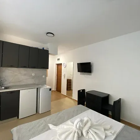 Amadeus Xv 5 Studio Centrum דירה *